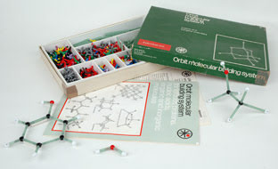 Set of skeletal molecular models