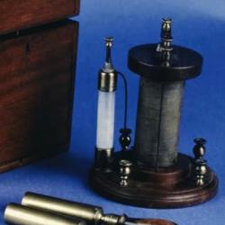 English electro-galvanic machine in closed wooden box