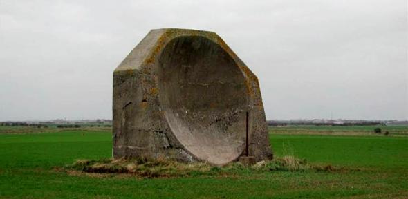 World war one concrete acoustic mirror.